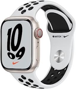 Apple Watch Nike Series 7 (GPS + Cellular), Caixa em alumínio luz das estrelas de 41 mm com Pulseira esportiva Nike platina‑pura/preta